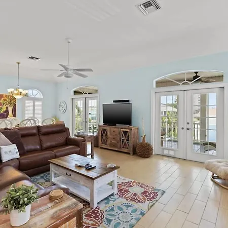 Mango Margarita- Beach Home With Pool Sleeps 12